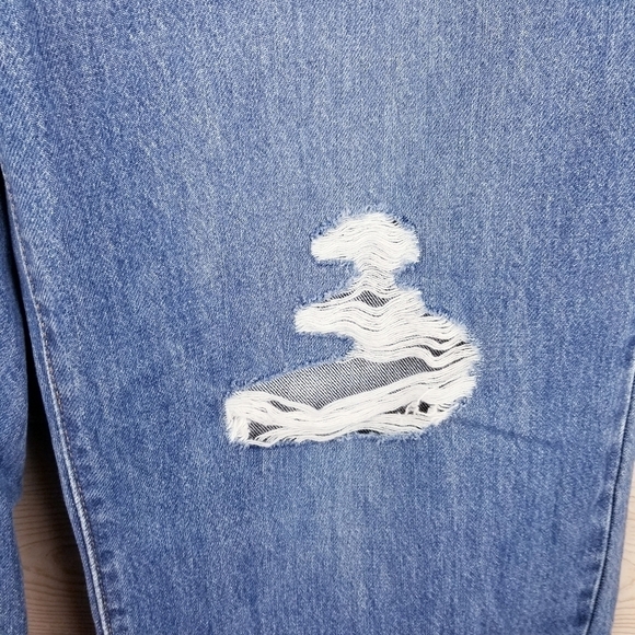 Levi's A00920007 High-Waisted Straight Jeans Women's size 31x29 - Picture 8 of 11